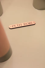 Load image into Gallery viewer, Let a child imagine