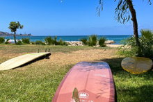 Load image into Gallery viewer, A surf blogger making waves