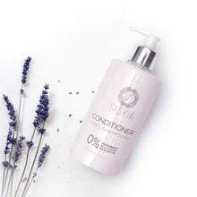 Load image into Gallery viewer, Saskia, nature in a bottle