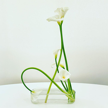 Load image into Gallery viewer, Ikebana, ephemeral beauty
